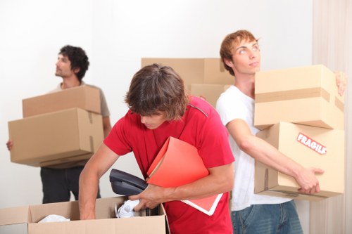 House removals planning in Lower Clapton street