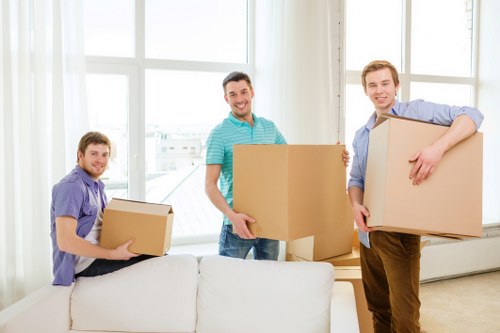 Self storage units in Lowerclapton for homes and businesses