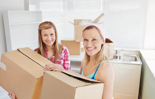 House removals preparation in Lowerclapton residential area